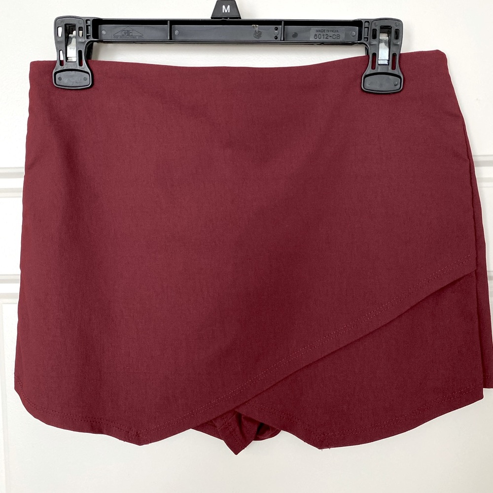 American Threads Westwood envelope skort burgundy maroon L